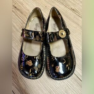 Alegria Kids Black and Gold Floral Mary Janes